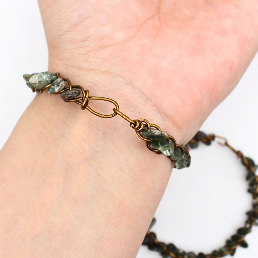 Seraphinite Bangle Bracelet (with Clasp) (Small)
