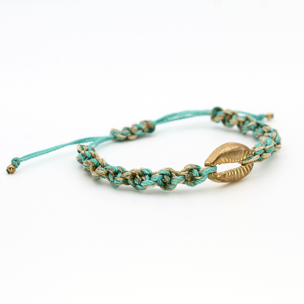 Seashell Charm Bracelet (Adjustable)
