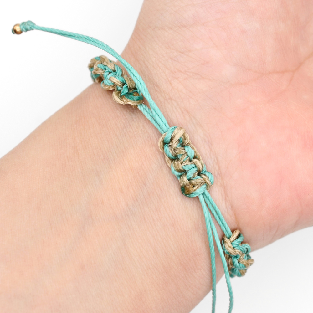 Seashell Charm Bracelet (Adjustable)