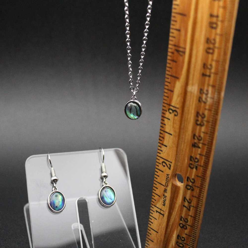 Labradorite Charm Necklace (Silver)