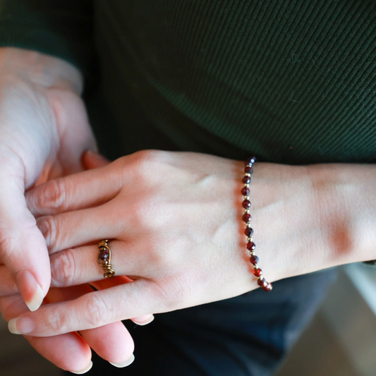 Garnet & Gold Bracelet (Adjustable)